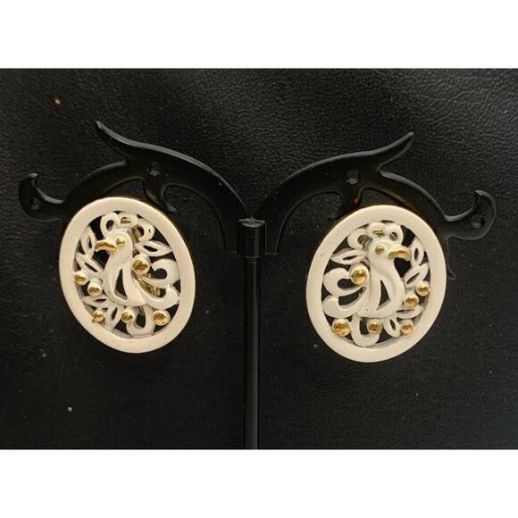Monet Jewelry - Vintage Monet White Enamel Gold Tone Bird Clip On Earrings